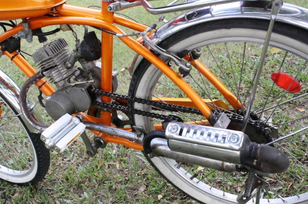 จักรยาน Road Wing Bike สภาพดี แทบไม่ได้ใช้ ราคา 12,500 บาท จักรยานติดเครื่องยนต์ โดยคนไทย ภายใต้ยี่ห้อ ROAD WING ขอนำเสนอ Road wing รถจักรยานติดเครื่อง เป็นได้ทั้งจักรยานและมอเตอร์ไซด์ในคันเดียวกัน 2 in 1 สินค้าใหม่ในประเทศไทย สร้างและผลิตโดยคนไทย ท่า จักรยาน Road Wing Bike สภาพดี แทบไม่ได้ใช้ ราคา 12,500 บาท จักรยานติดเครื่องยนต์ โดยคนไทย ภายใต้ยี่ห้อ ROAD WING ขอนำเสนอ Road wing รถจักรยานติดเครื่อง เป็นได้ทั้งจักรยานและมอเตอร์ไซด์ในคันเดียวกัน 2 in 1 สินค้าใหม่ในประเทศไทย สร้างและผลิตโดยคนไทย ท่า