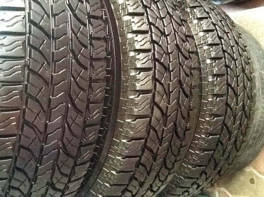 ขายาง  Yokohama  245 x 70 x 16  Japan