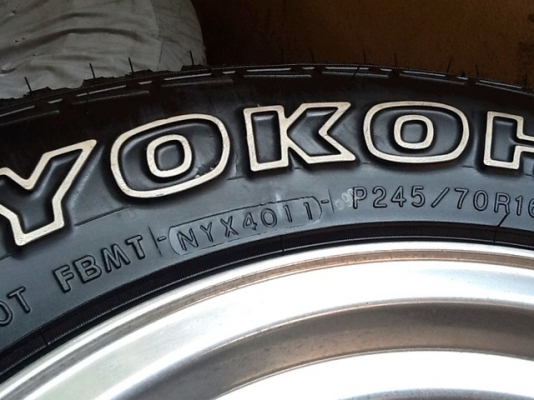 ขายาง  Yokohama  245 x 70 x 16  Japan