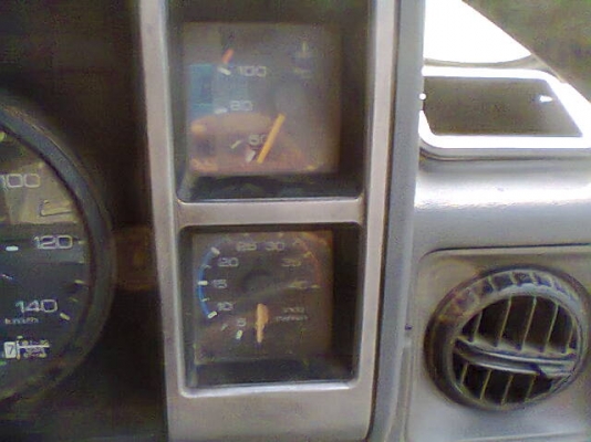 ขายหัวเก๋ง10ล้อ ISUZU JCM สภาพพอใช้(มีผุ) รูปเยอะ48,000บาทต่อรองได้ครับ(ได้รับความไว้วางใจจากลูกค้า จ.ชัยภูมิ) มัดจำแล้วครับ