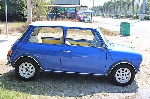 ขาย MINI AUSTIN 1000CC คาร์บู สภาพสวยพร้อมใช้ ทะเบียนแท้ๆ 480000 ด่วน