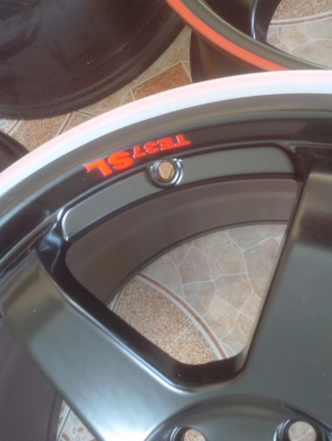 ขาล้อแม็กte 37 ขอบ18 5รู114.3 หน้า8ออฟ40 หลัง9ออฟ35