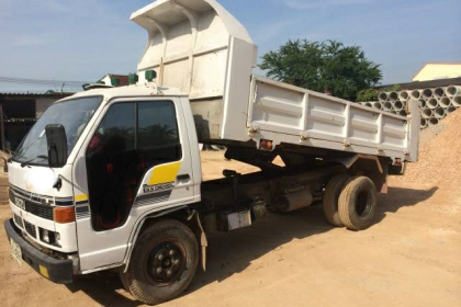 ฟิ้ตเปรี้ยะๆ.หกล้อดั้ม5คิวใหญ่ๆ.เครื่องแน่นๆ.แรงดี