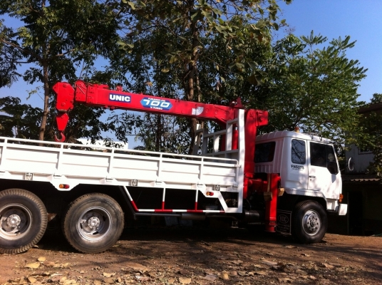 ขายรถบรรทุก 10 ล้อ ติดเฮี๊ยบ 7 ตัน unic