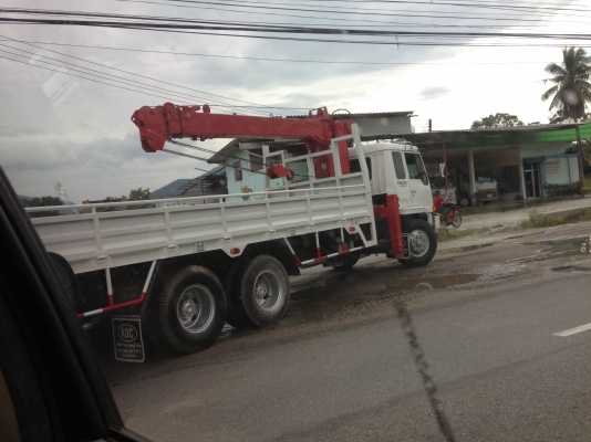 ขายรถบรรทุก 10 ล้อ ติดเฮี๊ยบ 7 ตัน unic