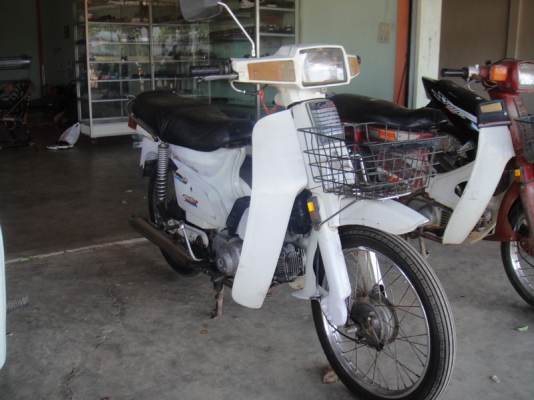 ขาย คัสต้อม สีขาว เดิมสวย ทะเบียนพร้อมชุดโอน