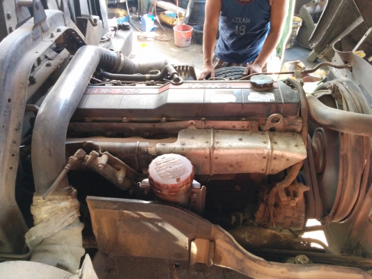 ขายเก๋งหัวตัด isuzu Rocky 195 แรงม้า หัวไทย