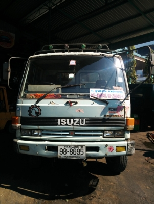 ขายเก๋งหัวตัด isuzu Rocky 195 แรงม้า หัวไทย