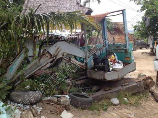 รถแบคโฮ ยี่ห้อ KOMATSU 35UU