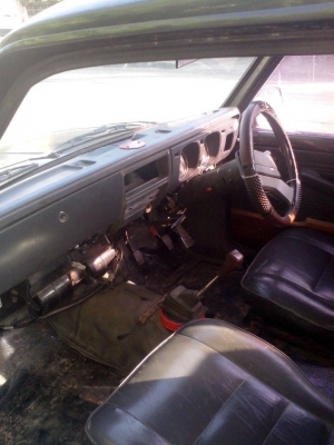 ขายรถ mazda FAMILIA 1300 ประหยัดมากๆถ่ายน้ำมันเครื่อง หัวเทียน ปั๊มติก ล้างคาร์บู กรอง พึ่งเปลี่ยน เครื่องดี สตาท ที่เดียวติด ช่วงล่างโอเค ไม่มีแอร กับ วิทยุ นะครับ ราคานี้ถุกครับผม รถอยู่อุบล นะครับ ขับกลับได้เลย ราคาคุยกันได้ ขายเพราะไม่ค่อยได้ใช้ครับ