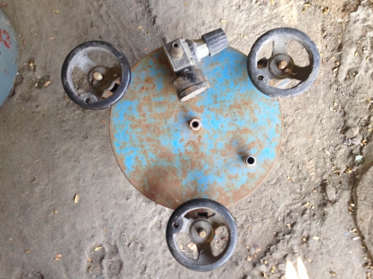 ขายเก็บลมถังพ่นสี สภาพดีเหล็กหนา มีหลายใบครับ