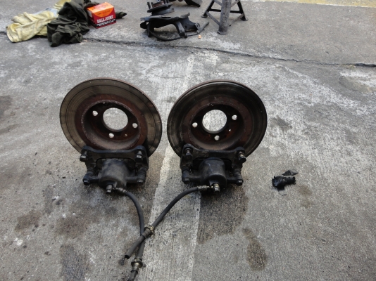 ขายชุดดิสเบรคหน้า 1ชุด ราคา 1000 บาท