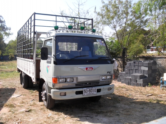 รถบรรทุก 6 ล้อกลาง รถบรรทุก 6 ล้อกลาง