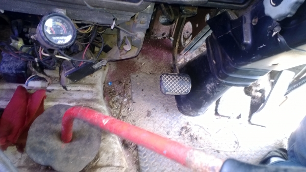 10ล้อ2เพลาดั้ม หัวเจ รถดี สีไม่สวยเครื่อง6BG1 175แรงเครื่องสวย แห้ง เบรคทิฟฟี่ พ.เพาเวอร์ ช่วงล่างสวย เล่มพร้อมภาษีไม่ขาด