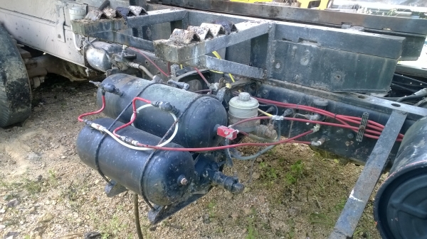 10ล้อ2เพลาดั้ม หัวเจ รถดี สีไม่สวยเครื่อง6BG1 175แรงเครื่องสวย แห้ง เบรคทิฟฟี่ พ.เพาเวอร์ ช่วงล่างสวย เล่มพร้อมภาษีไม่ขาด