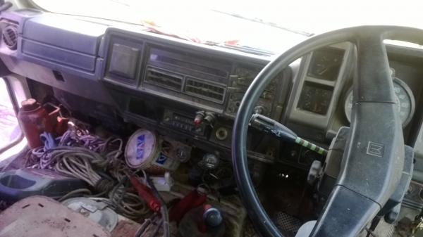 10ล้อ2เพลาดั้ม หัวเจ รถดี สีไม่สวยเครื่อง6BG1 175แรงเครื่องสวย แห้ง เบรคทิฟฟี่ พ.เพาเวอร์ ช่วงล่างสวย เล่มพร้อมภาษีไม่ขาด