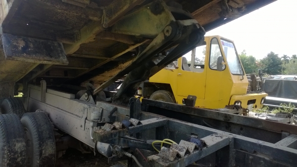 10ล้อ2เพลาดั้ม หัวเจ รถดี สีไม่สวยเครื่อง6BG1 175แรงเครื่องสวย แห้ง เบรคทิฟฟี่ พ.เพาเวอร์ ช่วงล่างสวย เล่มพร้อมภาษีไม่ขาด