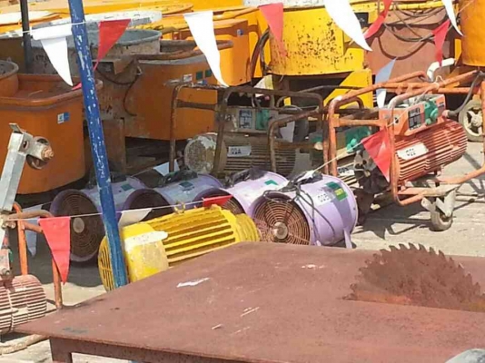 ขายเหมาเครื่องมือหลายรายการครับ