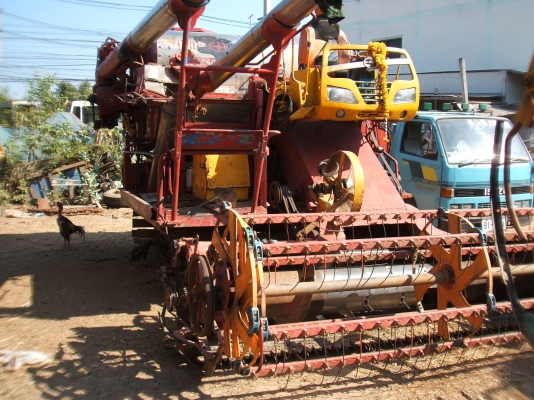 ขายรถเกี่ยวข้าวศักดิ์พัฒนา *แยกชิ้นส่วนขาย ต้องการส่วนไหนก็ได้*