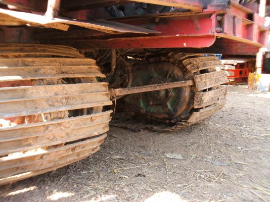 ขายรถเกี่ยวข้าวศักดิ์พัฒนา *แยกชิ้นส่วนขาย ต้องการส่วนไหนก็ได้*