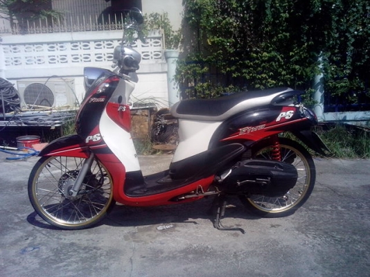 ขายพีโนปี55ถูกๆๆ12900