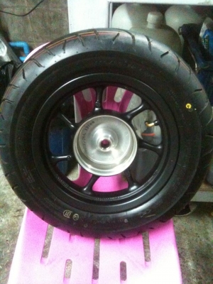 ขายล้อแม็ก ZOOMER ใหม่ๆเลยครับ