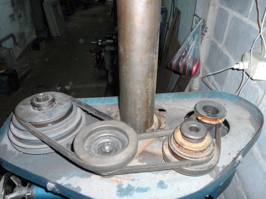 ขายครับขาย เครื่องมิลลิ่งตั่งโต๊ะ เครื่องแน่น สภาพสวย พร้อมใช้ 35000 บาท 0814583376