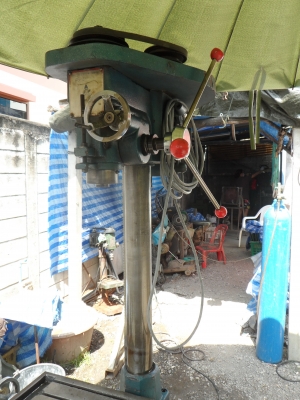 ขายครับขาย เครื่องมิลลิ่งตั่งโต๊ะ เครื่องแน่น สภาพสวย พร้อมใช้ 35000 บาท 0814583376