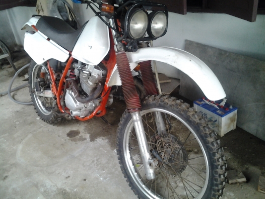 ขาย honda xlr 250  ทะเบียนโอน หรือแลกรถยนต์