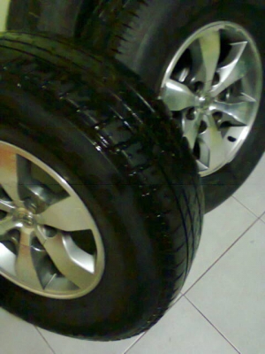 ชุดเดิม"ฟอร์จูน" แม็กเดิมไม่คดดุ้งพร้อมยาง 265-70-16 ชุดเดิม"ฟอร์จูน" แม็กเดิมไม่คดดุ้งพร้อมยาง 265-70-16