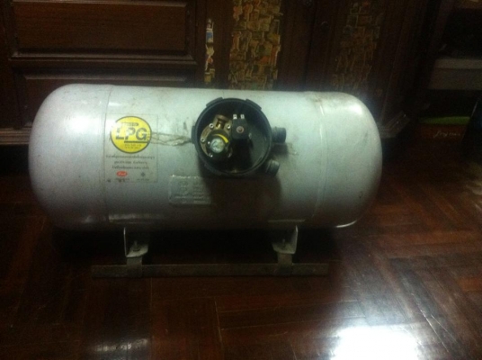 ขายถังแก๊สLPG ITALY 58ลิตร ถังAUTO วาวล์TOMASETTO พร้อมใช้งาน ราคา 2000
