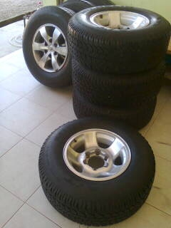 แม็ก15x8.5 6/139 ยางแถม1ชุดถูกๆ