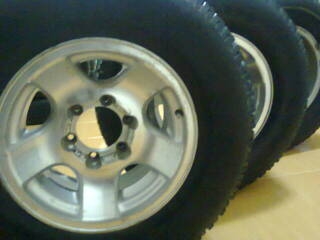 แม็ก15x8.5 6/139 ยางแถม1ชุดถูกๆ