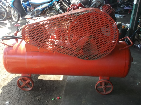 ปั้มลม 14.HP NISSAN CO JAPAN มือ2 สภาพ95\%