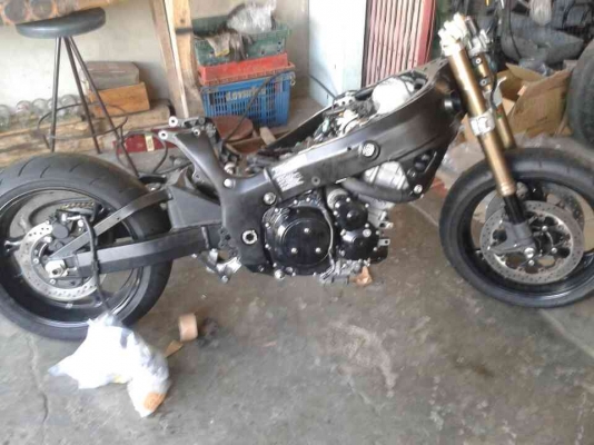 ธารนนทบุรี//ขาย suzuki hayabuza1300 ปี2008 สวยๆเดิมๆวิ่งมา8xxx  รถอินวอยท์+พรบ ราคา350,000บาท