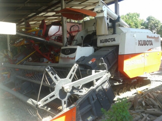ขายรถเกี่ยวข้าว KUBOTA DC95 อุ้ม1.5ตัน