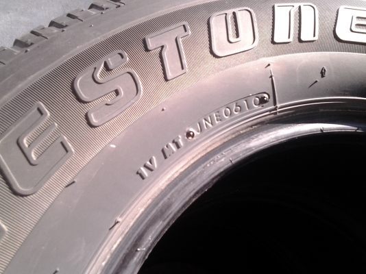 ยาง 245/70/16 สภาพสวย