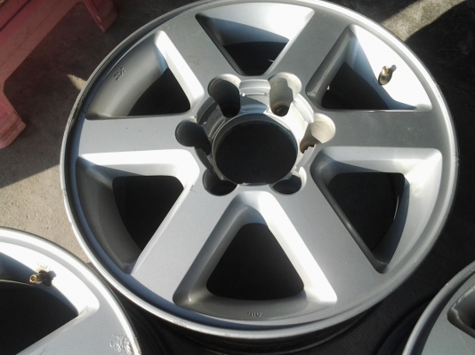 แม็ก 16 ของแท้อิซุซุ