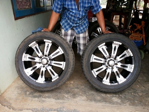 ล้อแม๊คขอบ 20 แขงแรงมากใส่แล้วสวย ใส่แล้วแท่ ใส่แล้วมีราศี (ผมจะใส่ลายใหม่)จุดดูของแยกอุทยานพุเตย ล้อแม๊คขอบ 20 แขงแรงมากใส่แล้วสวย ใส่แล้วแท่ ใส่แล้วมีราศี (ผมจะใส่ลายใหม่)จุดดูของแยกอุทยานพุเตย