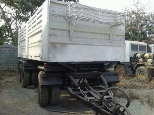 ขายหาง พ่วงดั้ม SKC  3 เพลา ยัด. ปี 46  สนใจติดต่อ 081 - 6079515