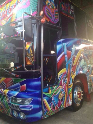 ขายรถบัส 6 ล้อ พัดลม ชั้นครึ่ง 750,000-