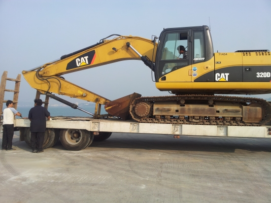 ปรับลดลง!!ขาย CAT320D-E เก่าญี่ปุ่นไม่เคยใช้งานในไทย กระบอกดำ ปี 2007 ชั่วโมงการใช้งาน 5203 แอร์เย็น ทุกอย่างครบ เปลี่ยนถ่ายตรวจเช็คเรียบร้อยพร้อมใช้งาน มีลายหัวเจาะมาให้พร้อมใช้งาน 086-8510722 จะเด็ด