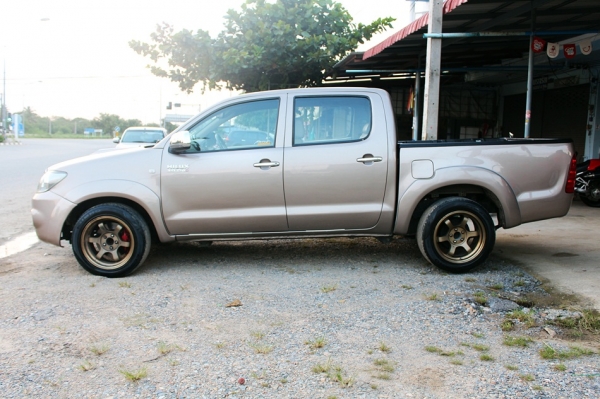 TOYOTA VIGO เครื่อง 3.0 G ปี2005 แต่งซิ่ง ทะเบียนพร้อม 350000
