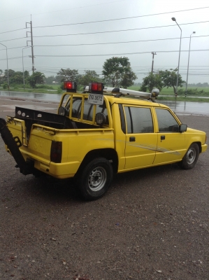 รถยก. MITSUBISHI L200 CYCLONE 4 ประตู เครื่อง2500. เทอโบว์ พวงมาลัยเพาเวอร์ ยางเพิ่งเปลี่ยนมาใหม่ แอร์เย็น เครื่องเสียงครบ สภาพพร้อมใช้งาน 120,000
