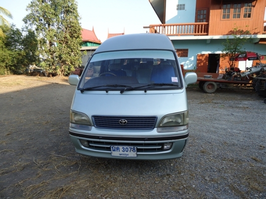 รถตู้  Toyota commuter  หลังคาสูง ช่วงยาว  ขับดี ประหยัด เอกสารพร้อมโอน