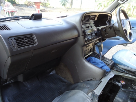 รถตู้  Toyota commuter  หลังคาสูง ช่วงยาว  ขับดี ประหยัด เอกสารพร้อมโอน