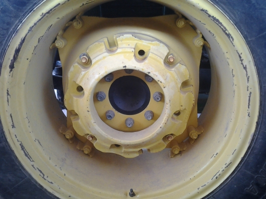 ขายรถจอนเดียร์5310สภาพดีเครื่องฟิตชวงลางดี ขายรถจอนเดียร์5310สภาพดีเครื่องฟิตชวงลางดี