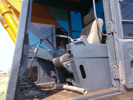 เปลี่ยนเครื่องใหม่ pc200-3 ราคา345,000 0895770265 เปลี่ยนเครื่องใหม่ pc200-3 ราคา345,000 0895770265