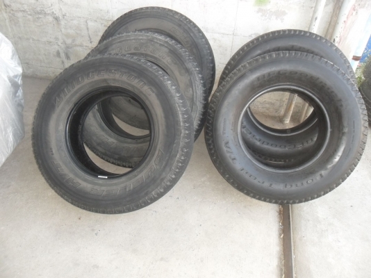 ยาง 265/70R16 สวยๆ 5 เส้น ราคา 3800 บาท