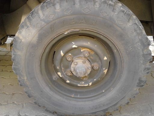 1972 Land-Rover Defender 4WD  เครื่อง Isuzu 2.5ดีเซล ลงเล่มแล้ว มีแอร์หน้า-หลัง สียังสวย